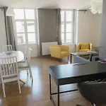 Appartement Volvic Home *