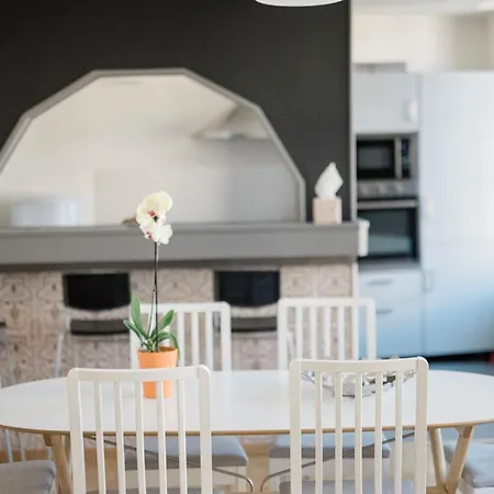 Apartman Volvic Home *