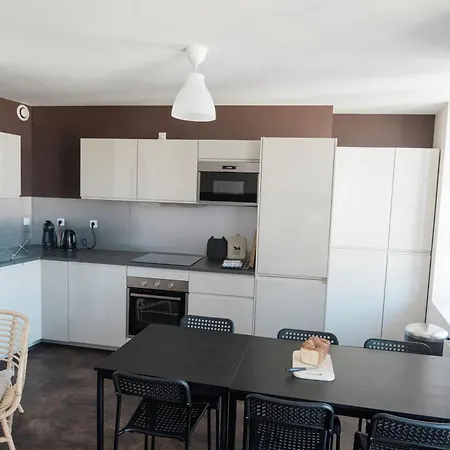 דירה Volvic Home